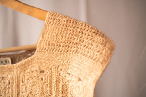 chaleco paqari color natural