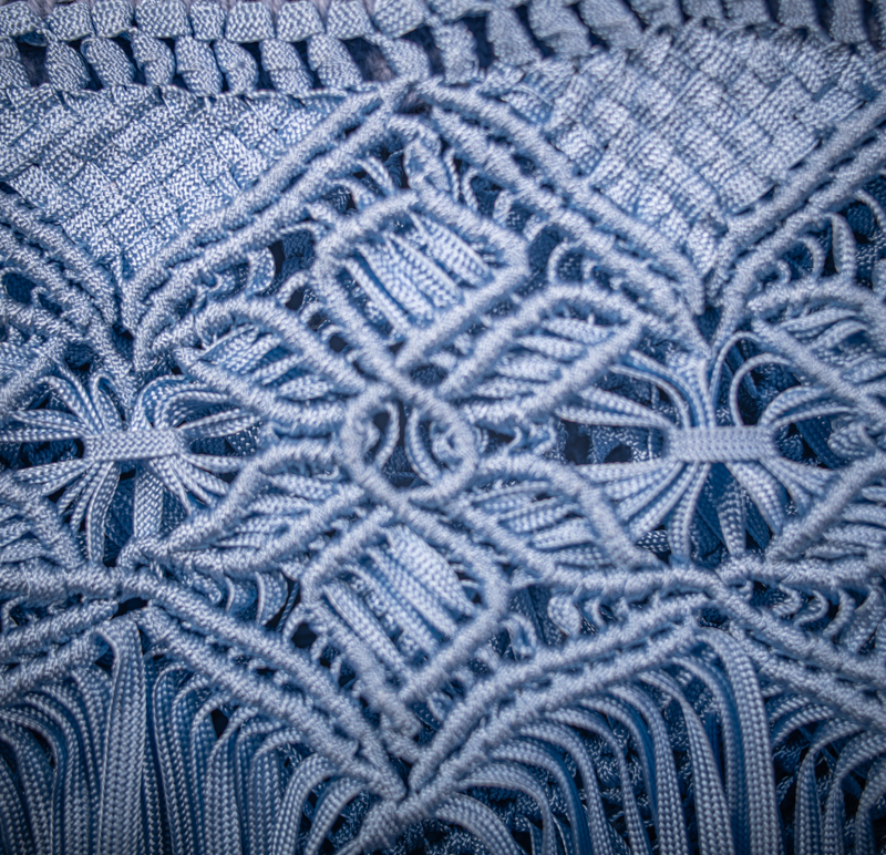 mantilla sf con macrame celeste
