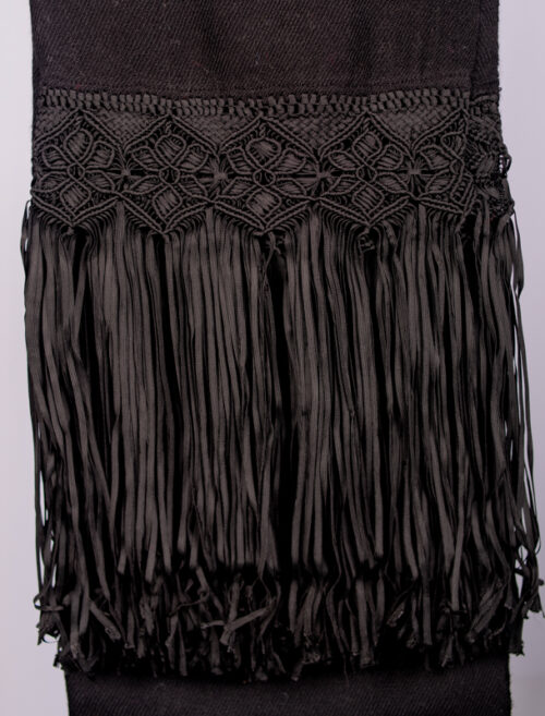 MANTILLA SF CON MACRAME NEGRO - Image 4