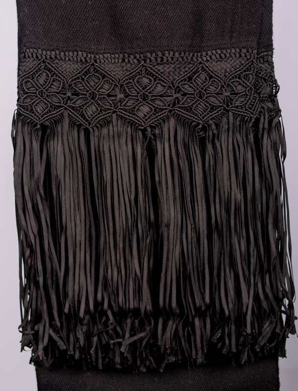 MANTILLA SF CON MACRAME NEGRO - Image 4
