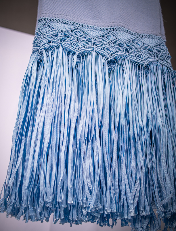 mantilla sf con macrame celeste