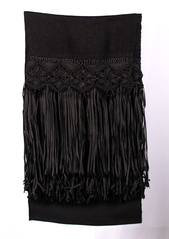 MANTILLA SF CON MACRAME NEGRO