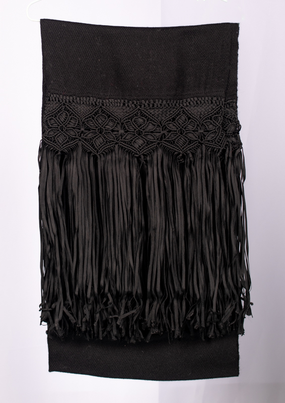 MANTILLA FLOR DE LOTO (NEGRO)